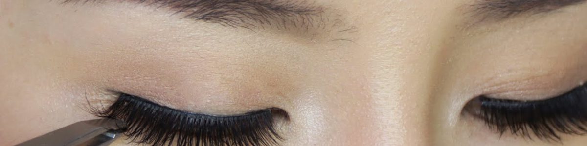 How to apply false eyelashes