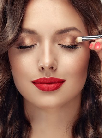 6 Make-up mistakes that age you