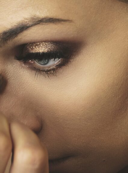 6 Make-up mistakes that age you