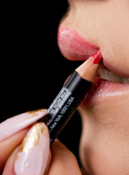 5 Ways to use Lip Liner