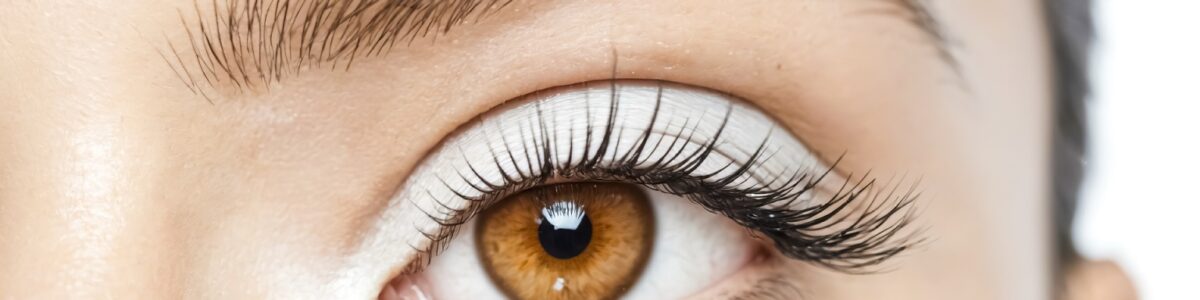 5 ways to wear white eyeshadow