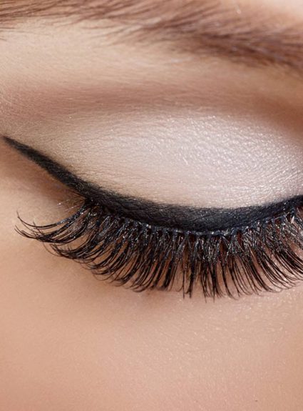 5 ways to wear white eyeshadow