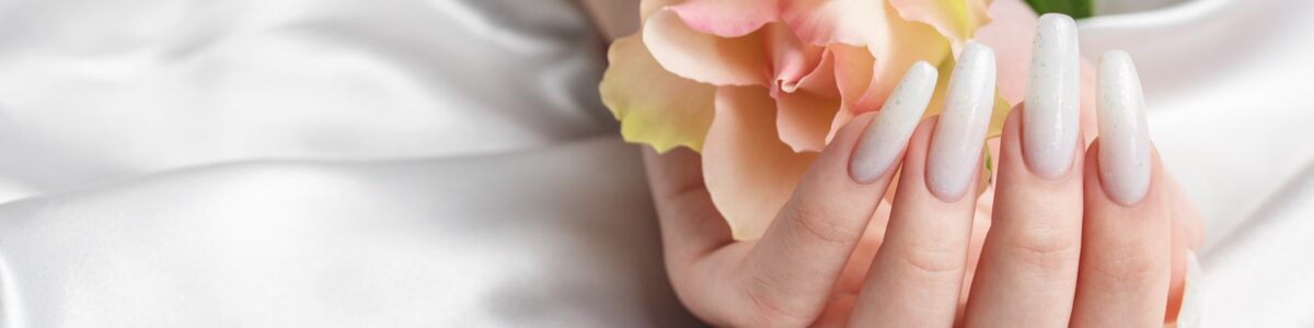 Gel vs Acrylic Nails