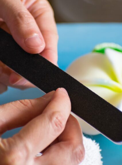 Why nails split, peel or crack