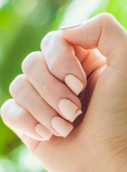 Why nails split, peel or crack