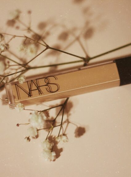 How to apply concealer