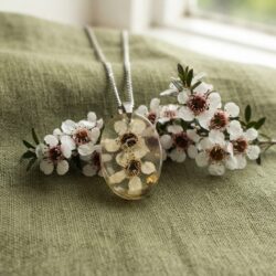 Manuka Flower Pendant on Chain