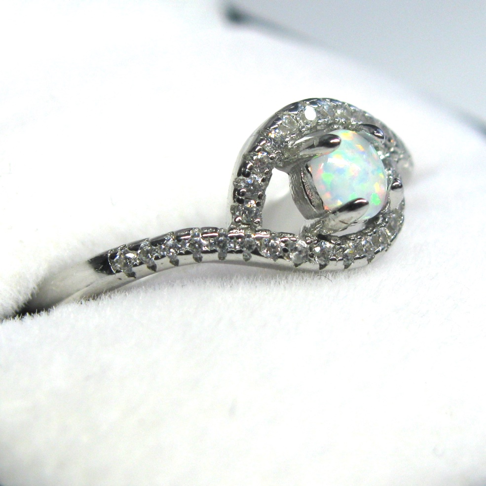 Sterling Silver Eye-shaped Opal Ring - Image 3