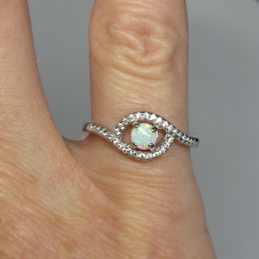 Sterling Silver Eye-shaped Opal Ring - Image 4