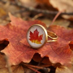 Maple Leaf Adjustable Ring